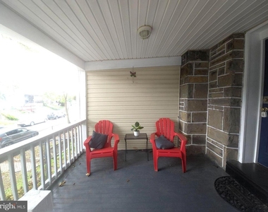 428 Croyden Road - Photo Thumbnail 2