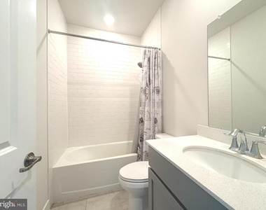 135 Annapolis Street - Photo Thumbnail 15