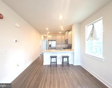 135 Annapolis Street - Photo Thumbnail 9