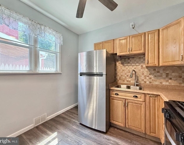 570 Line Street - Photo Thumbnail 6
