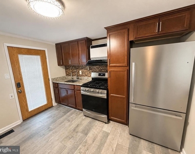 1407 Wall Avenue - Photo Thumbnail 5
