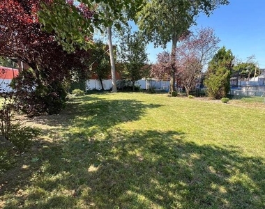 30 Spruce Avenue - Photo Thumbnail 48