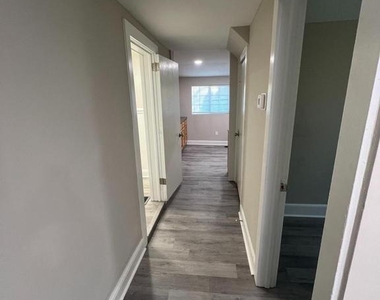 30 Spruce Avenue - Photo Thumbnail 28
