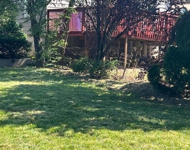 30 Spruce Avenue - Photo Thumbnail 56