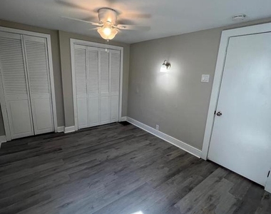 30 Spruce Avenue - Photo Thumbnail 32