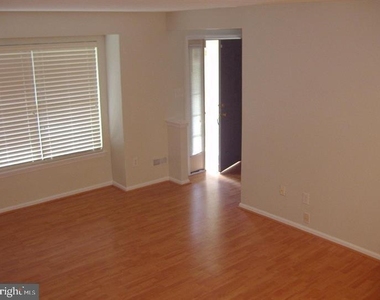 1807 Delancey Way - Photo Thumbnail 8