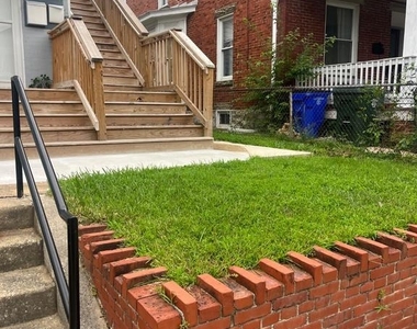 809 Mulberry Avenue - Photo Thumbnail 4