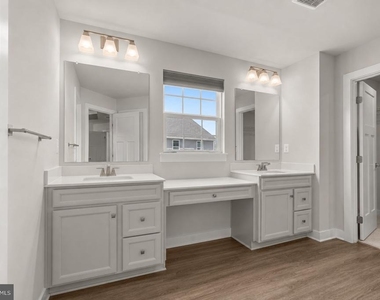 110 Greybull Lane - Photo Thumbnail 8