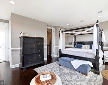500 Riversail Lane - Photo Thumbnail 28
