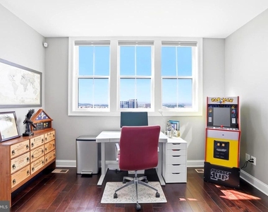 500 Riversail Lane - Photo Thumbnail 44