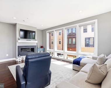 500 Riversail Lane - Photo Thumbnail 12