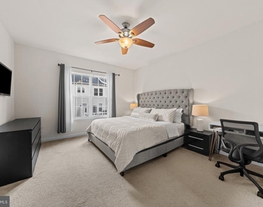4718 Forest Pines Drive - Photo Thumbnail 14