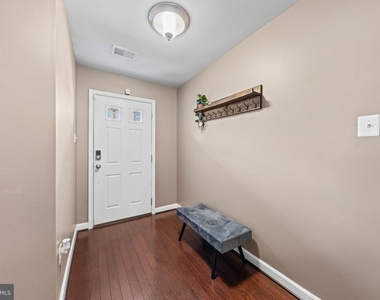 4718 Forest Pines Drive - Photo Thumbnail 4