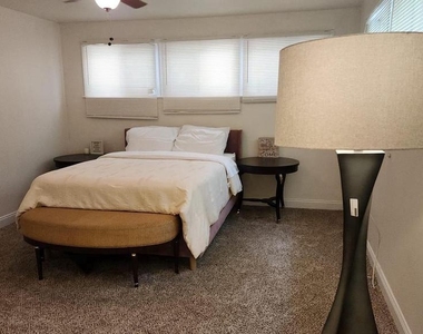 12411 Thompson Road - Photo Thumbnail 4