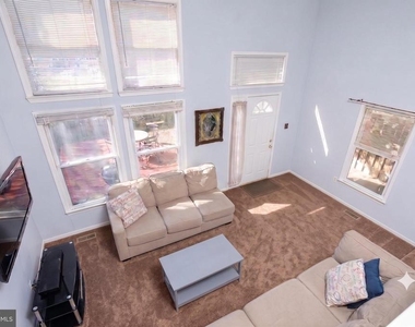 423 Gorman Avenue - Photo Thumbnail 9