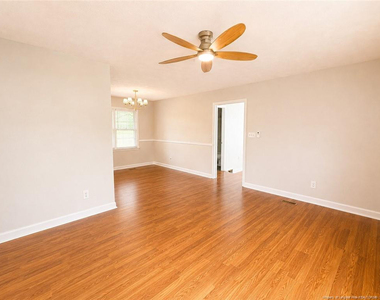 1506 Swainey Avenue - Photo Thumbnail 4