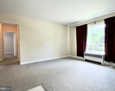 10311 Montrose Avenue - Photo Thumbnail 10