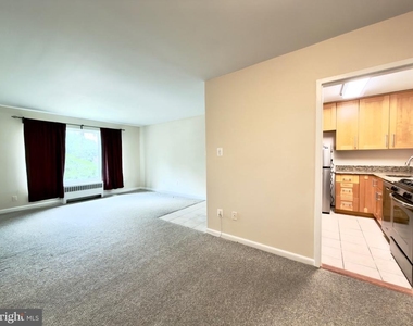 10311 Montrose Avenue - Photo Thumbnail 14