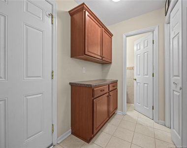 3805 Sunchase Drive - Photo Thumbnail 32