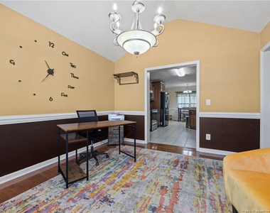 3805 Sunchase Drive - Photo Thumbnail 16