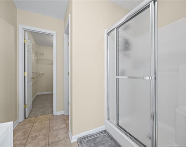 3805 Sunchase Drive - Photo Thumbnail 27