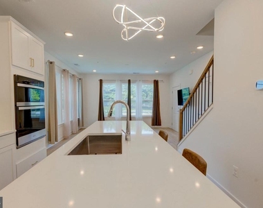 16108 Frederick Road - Photo Thumbnail 21