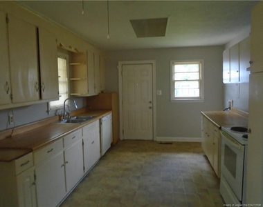 1115 Poplar Drive - Photo Thumbnail 11
