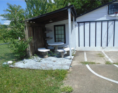 1115 Poplar Drive - Photo Thumbnail 21