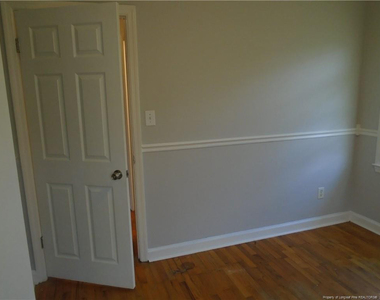 1115 Poplar Drive - Photo Thumbnail 10