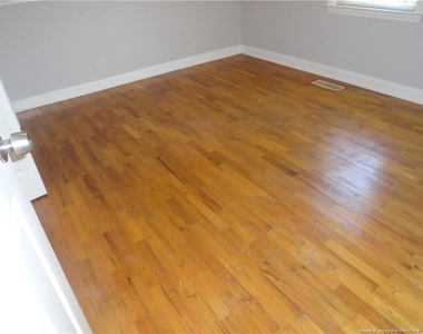 1115 Poplar Drive - Photo Thumbnail 14