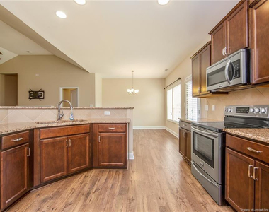 620 Stonebriar Avenue - Photo Thumbnail 11