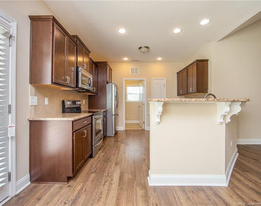620 Stonebriar Avenue - Photo Thumbnail 4