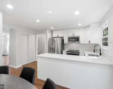 22 Habersham Court - Photo Thumbnail 6