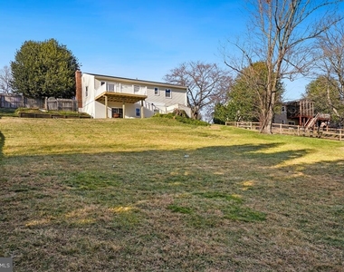 12316 Fountain Drive - Photo Thumbnail 44
