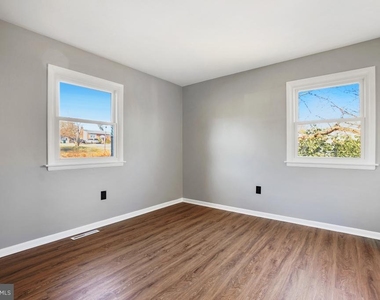 12316 Fountain Drive - Photo Thumbnail 23