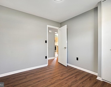 12316 Fountain Drive - Photo Thumbnail 17