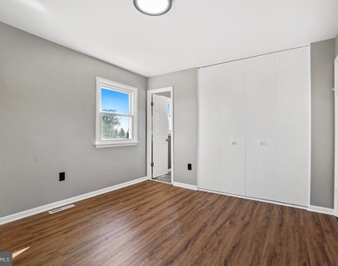 12316 Fountain Drive - Photo Thumbnail 21