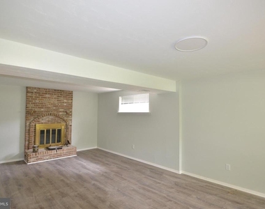 14011 Eagle Court - Photo Thumbnail 23