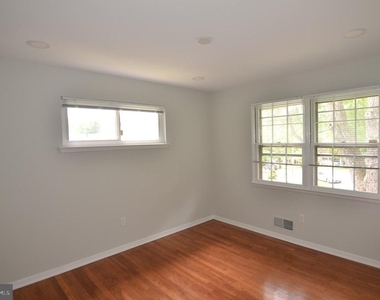14011 Eagle Court - Photo Thumbnail 19