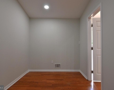 14011 Eagle Court - Photo Thumbnail 9
