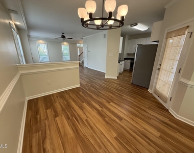 4046 Landover Lane - Photo Thumbnail 6
