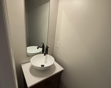 4046 Landover Lane - Photo Thumbnail 9