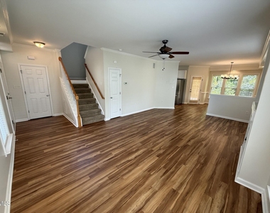 4046 Landover Lane - Photo Thumbnail 3