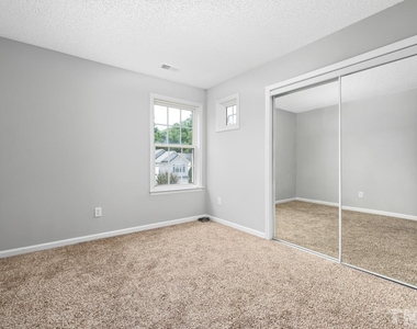 100 Lacombe Court - Photo Thumbnail 13