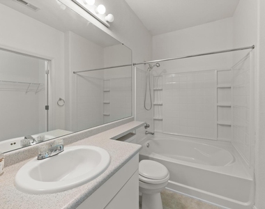 1922 Parkside Village Drive - Photo Thumbnail 20