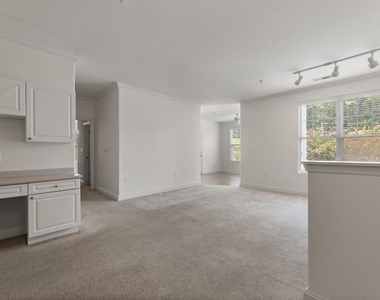 1922 Parkside Village Drive - Photo Thumbnail 5