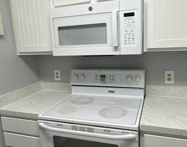 8507 Falls Run Road - Photo Thumbnail 23