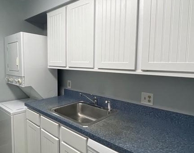 8507 Falls Run Road - Photo Thumbnail 9