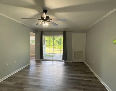 8507 Falls Run Road - Photo Thumbnail 13