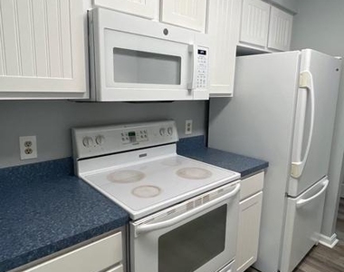 8507 Falls Run Road - Photo Thumbnail 8